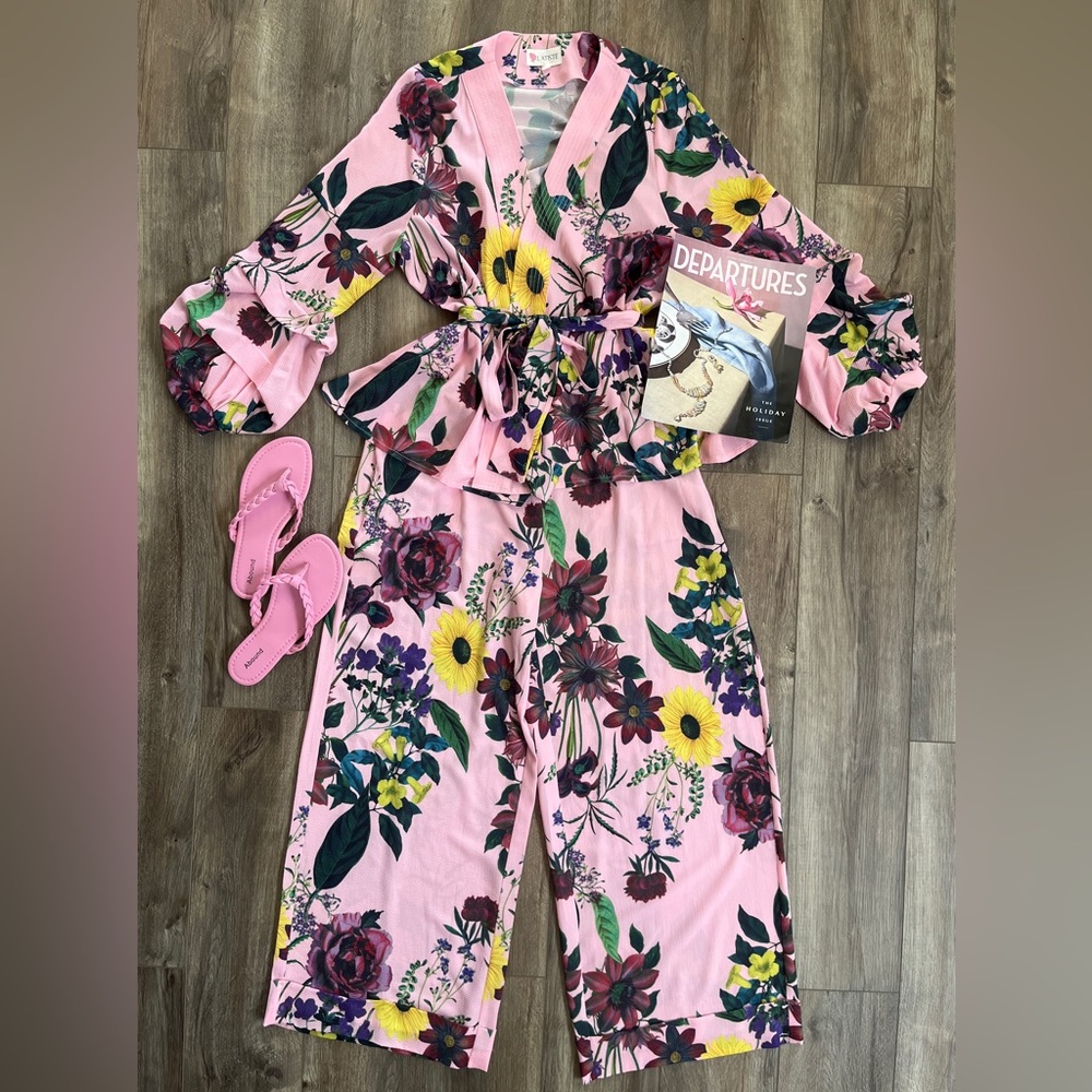 NWOT Coming Soon! Beautiful Floral L’Atiste Pantsuit